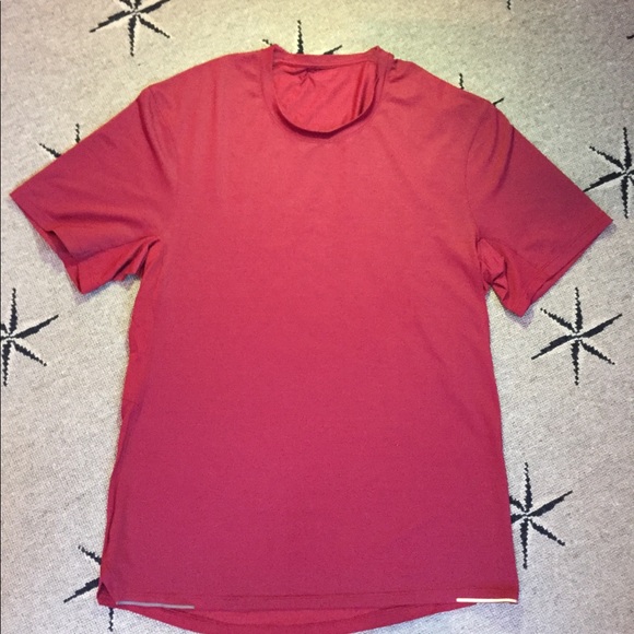 Lululemon Light Weight Tee - Picture 2 of 4